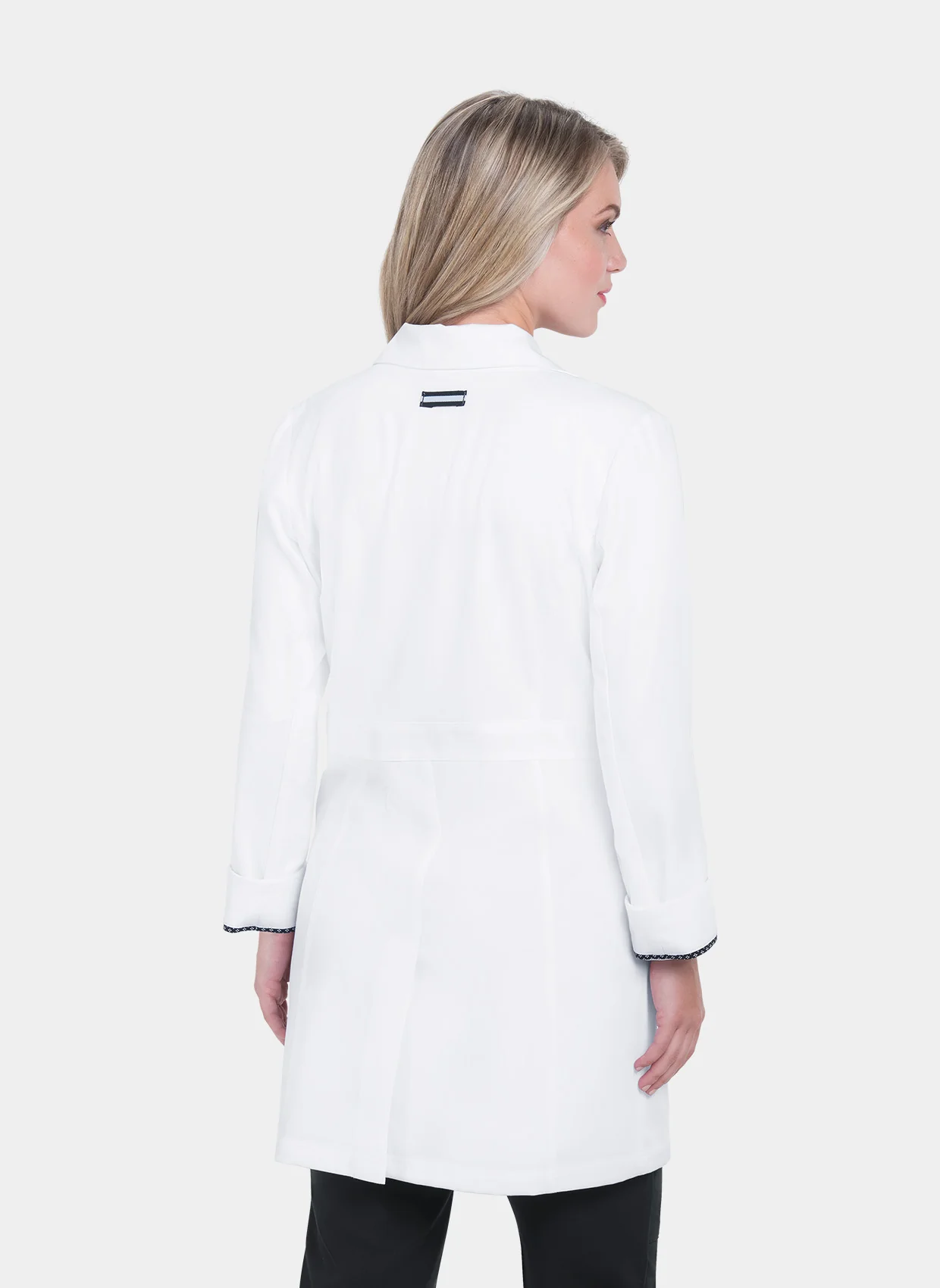 Koi Next Gen Women's Everyday Consultation Lab Coat - Image 2